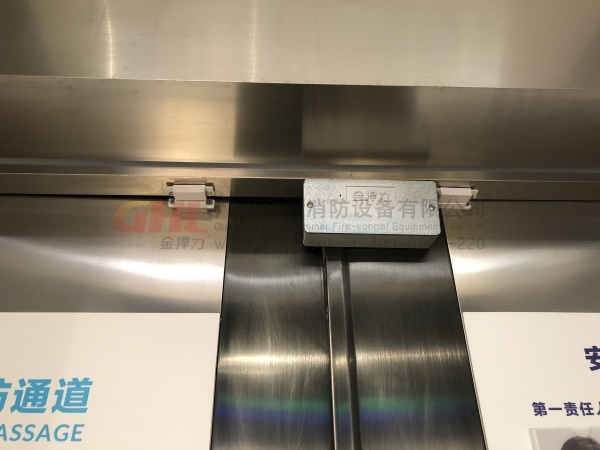 金捍力雙門(mén)器特寫(xiě)