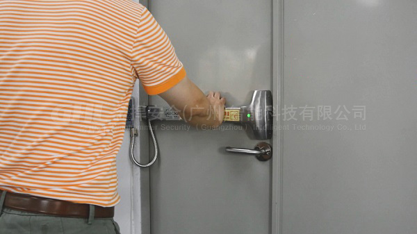 電動逃生門鎖推桿即開，快速逃生